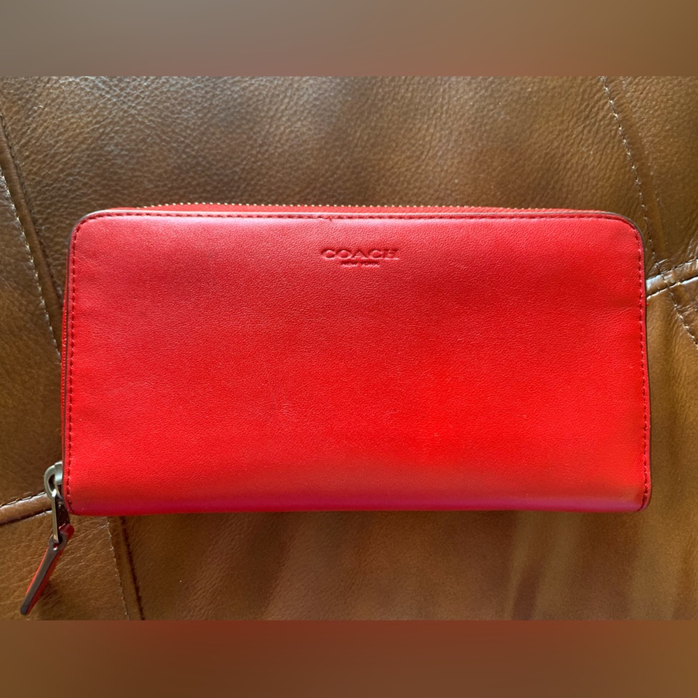 USED - COACH ACCORDION ZIP WALLET - RED/GUNMETAL